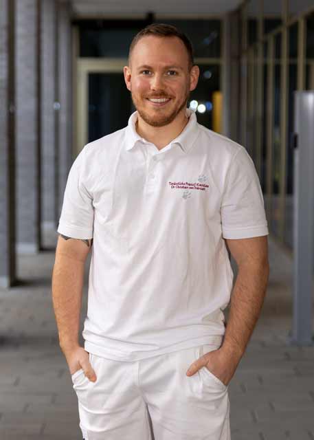 Tierarzt-Konstanz-Dr.-Christian-von-Hänisch-–-Julian-Floesser Julian Flößer